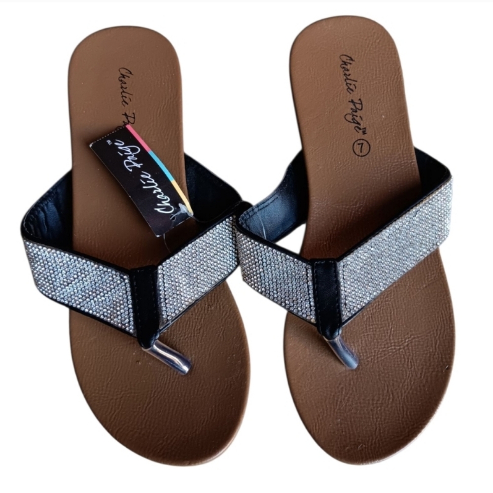 Charlie Paige Black and Silver Sandals